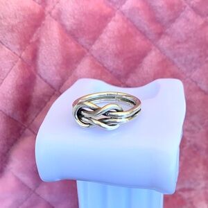 925 Stainless Steel Knot 🪢 Unisex Ring. Size 8.5